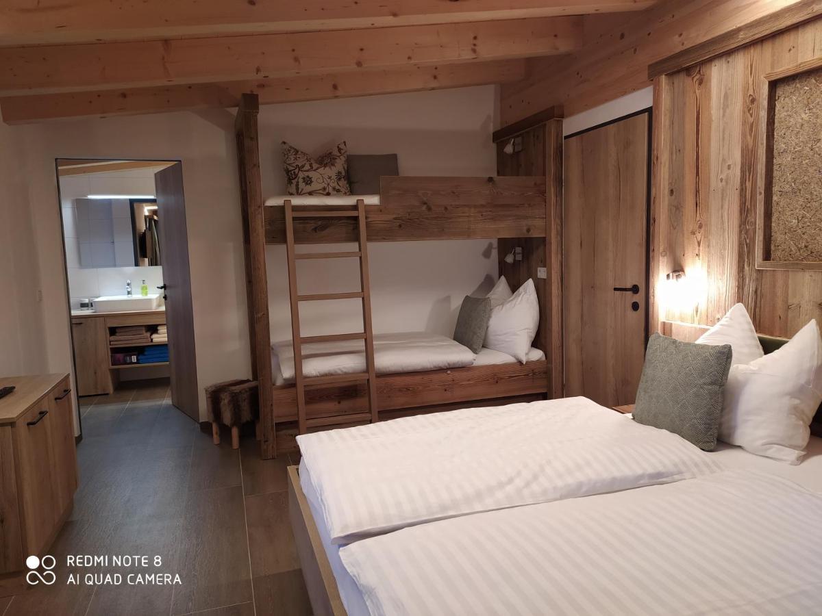 Alp-In Lodges カプルーン エクステリア 写真
