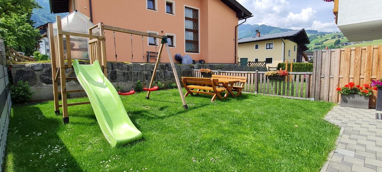 Alp-In Lodges カプルーン エクステリア 写真
