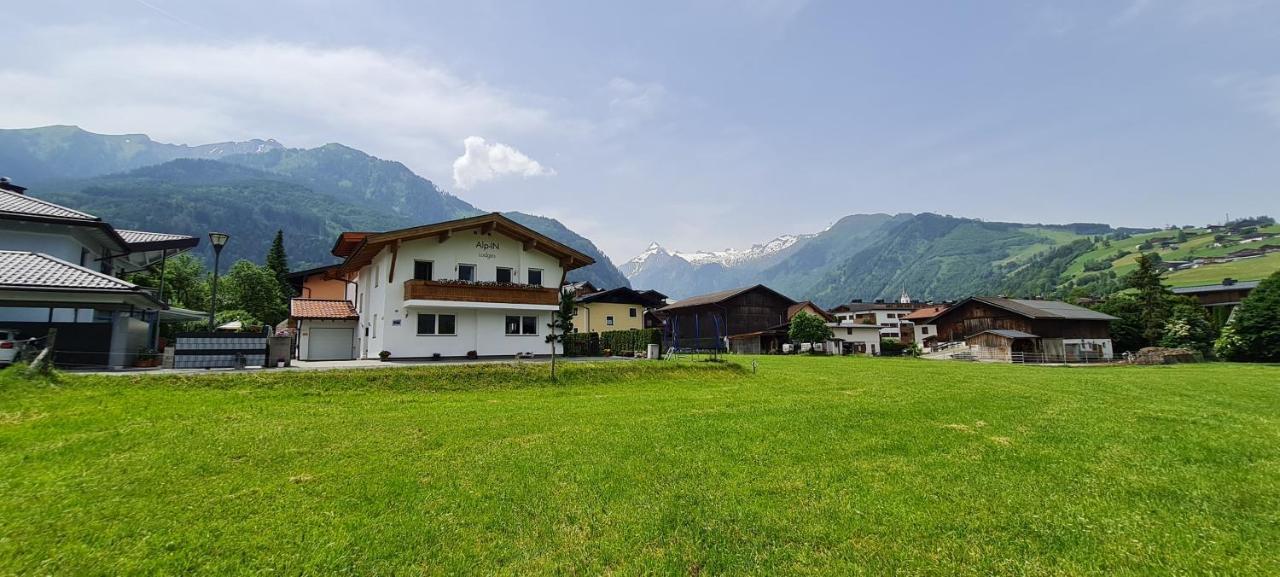 Alp-In Lodges カプルーン エクステリア 写真